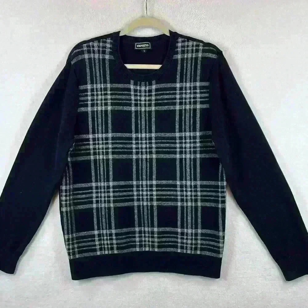 Express Men’s Sweater Size Large Navy and Gray Plaid Front 100% Cotton